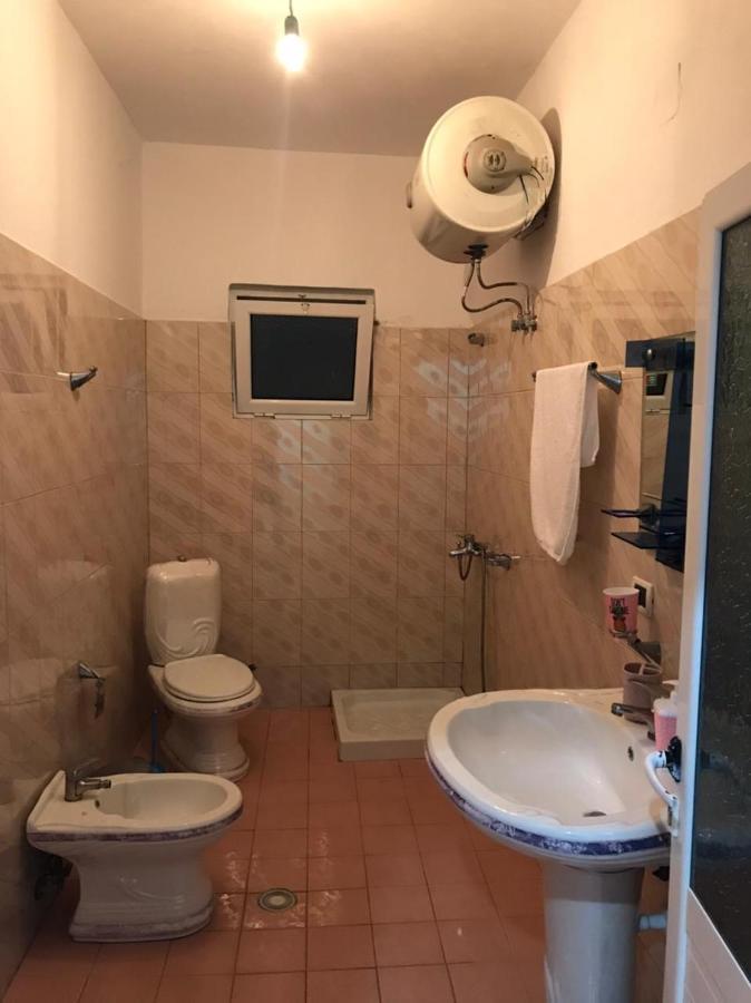 Niko Apartament Sarandë エクステリア 写真