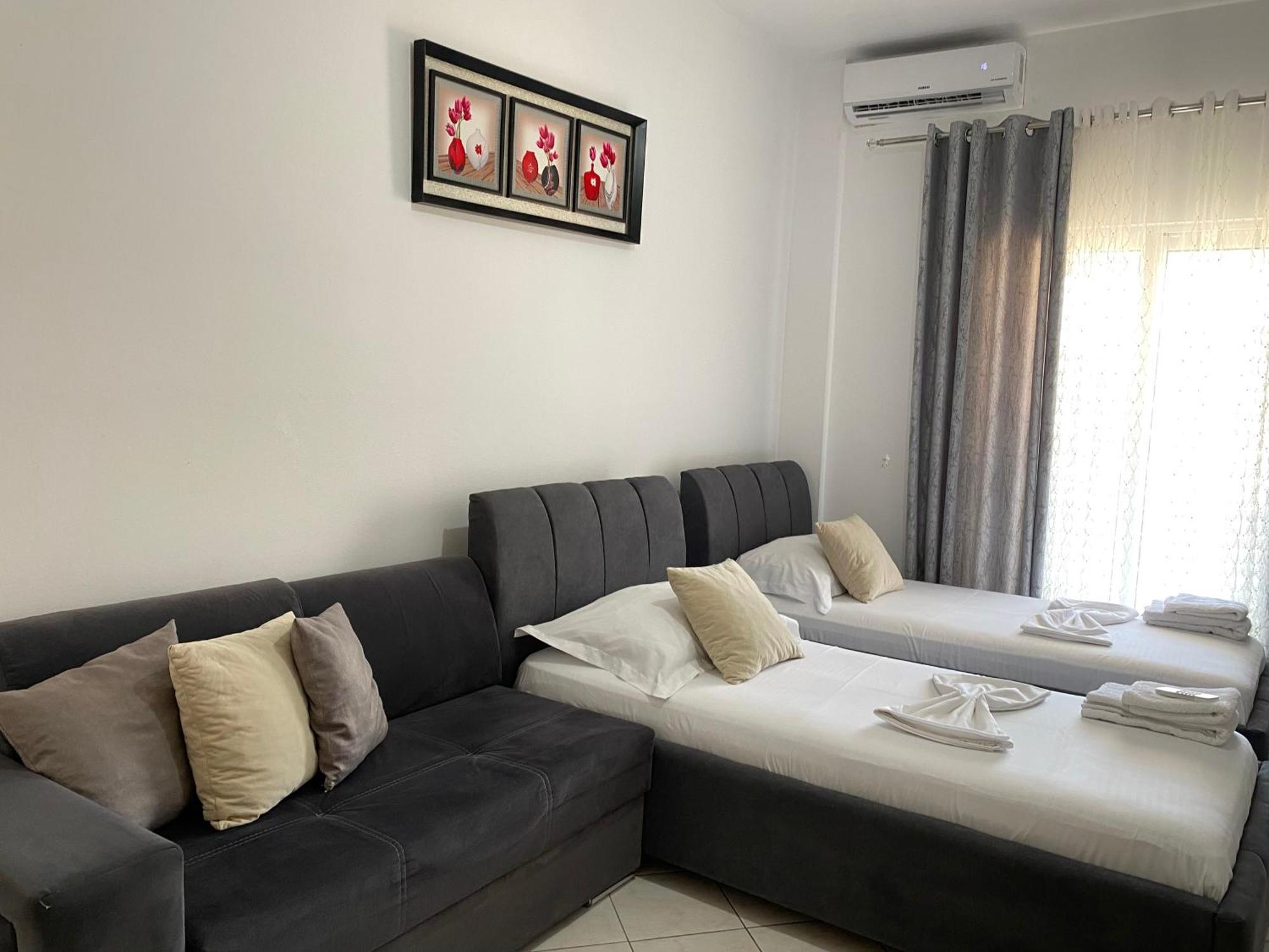 Niko Apartament Sarandë エクステリア 写真